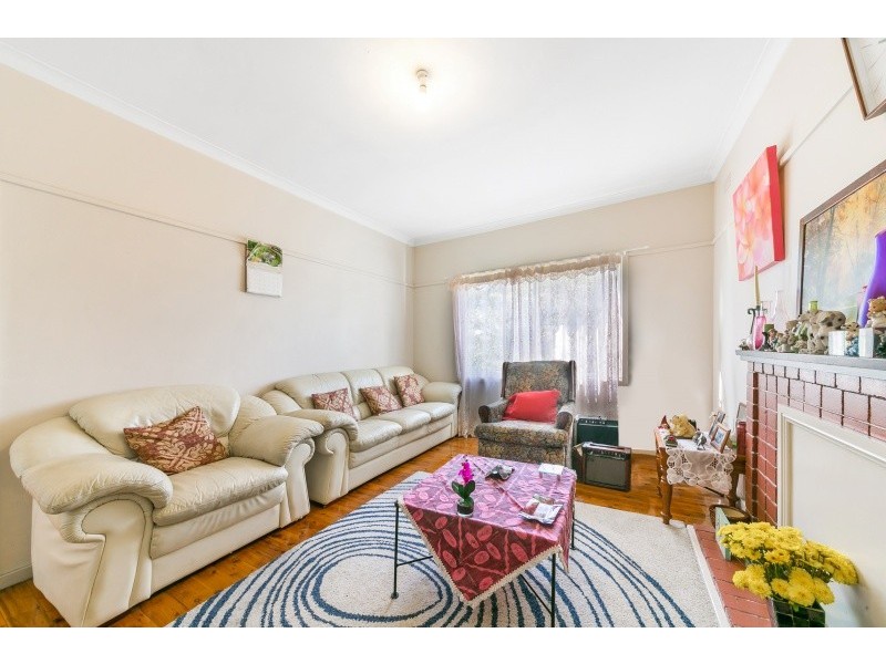 28 Toohey Avenue, Westmead NSW 2145