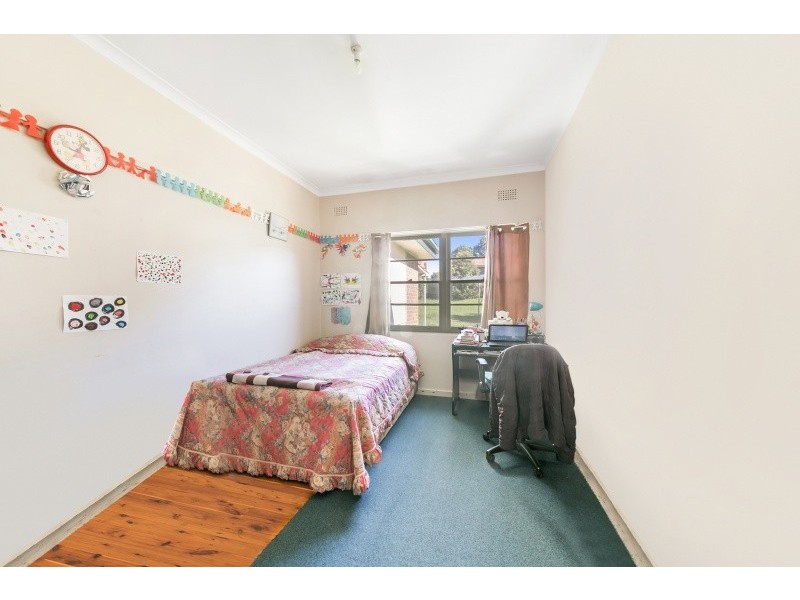 28 Toohey Avenue, Westmead NSW 2145