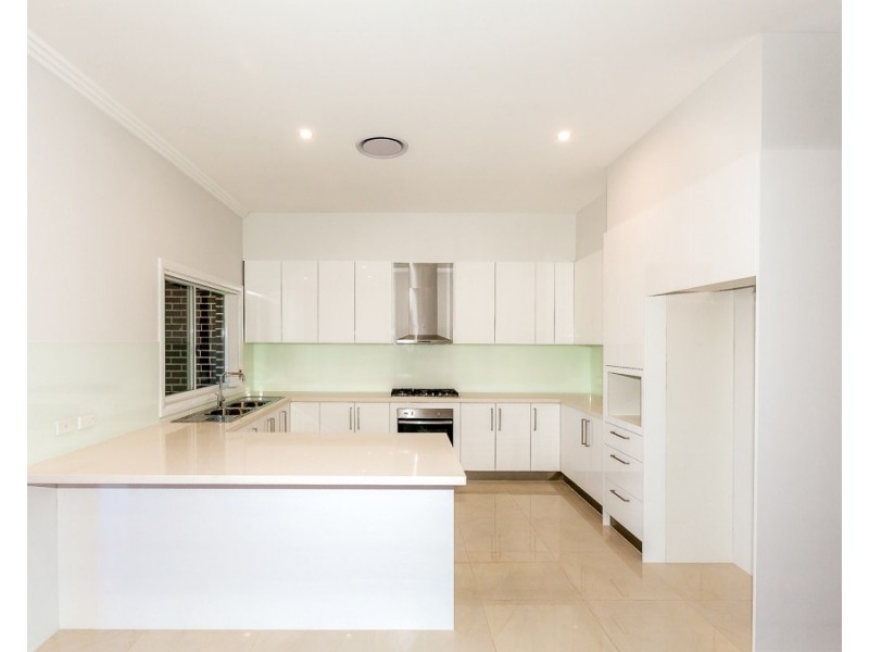 62A Oramzi Road, Girraween NSW 2145