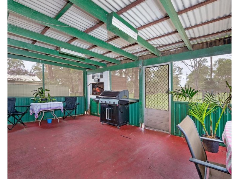 28 Popondetta Avenue, Glenfield NSW 2167