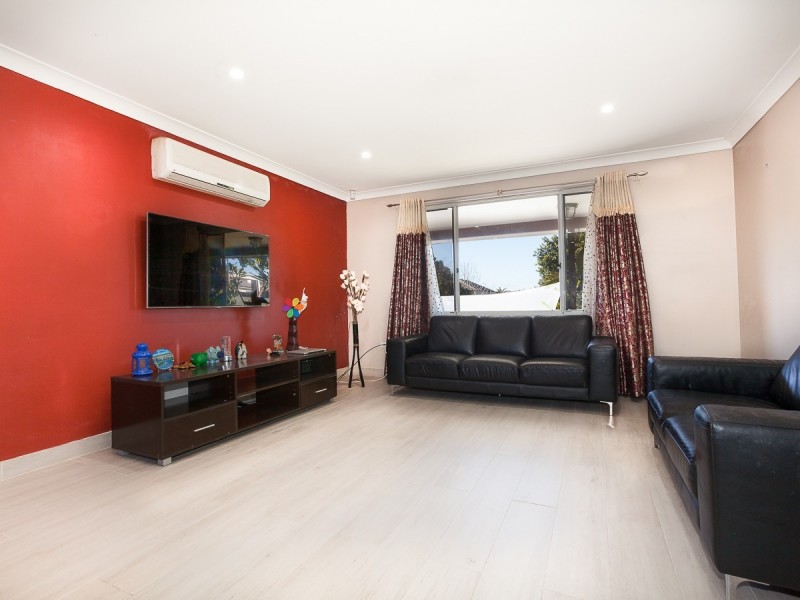 52A Frederick Street, Pendle Hill NSW 2145