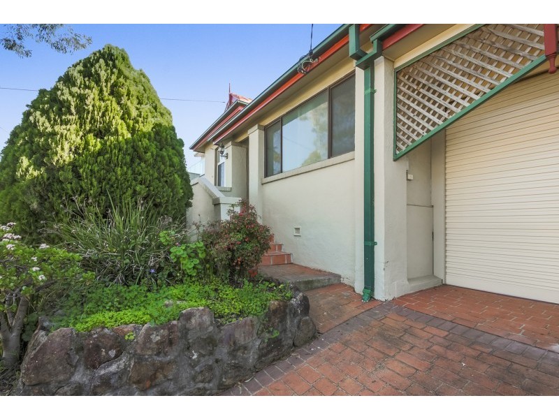 1/2 Napier street, Mays Hill NSW 2145
