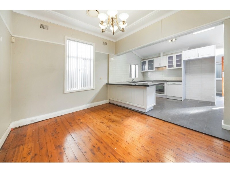 1/2 Napier street, Mays Hill NSW 2145