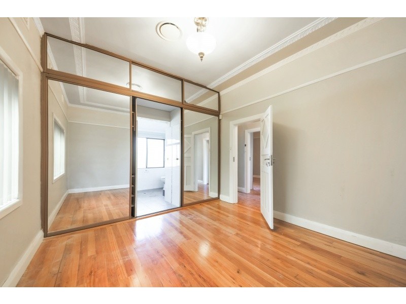 1/2 Napier street, Mays Hill NSW 2145