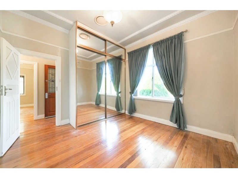 1/2 Napier street, Mays Hill NSW 2145