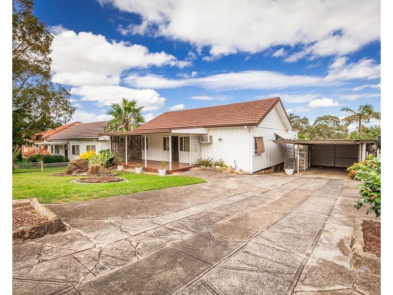 8 Calla Grove, Pendle Hill NSW 2145