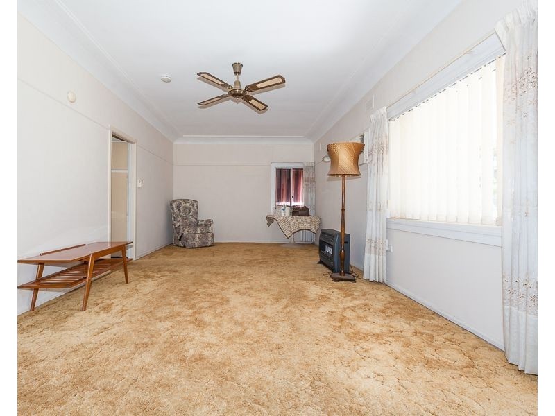 8 Calla Grove, Pendle Hill NSW 2145