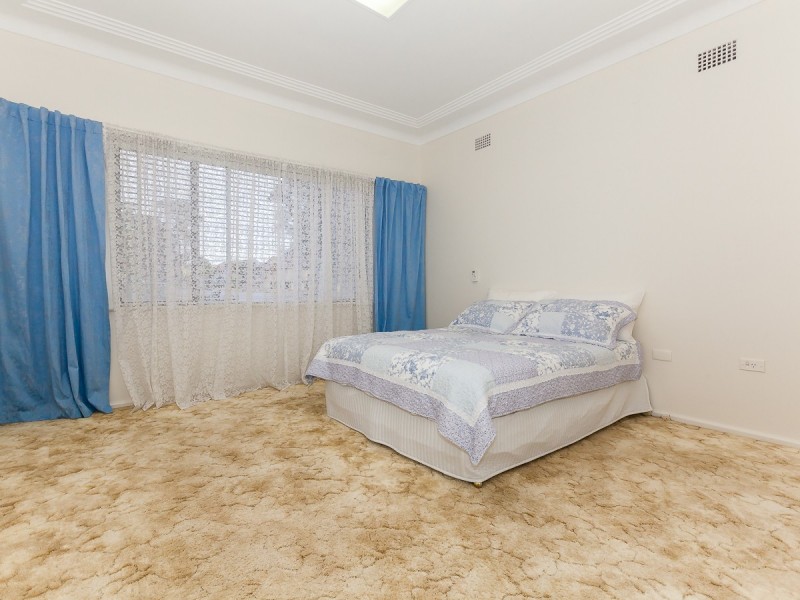 30 Pendle Way, Pendle Hill NSW 2145