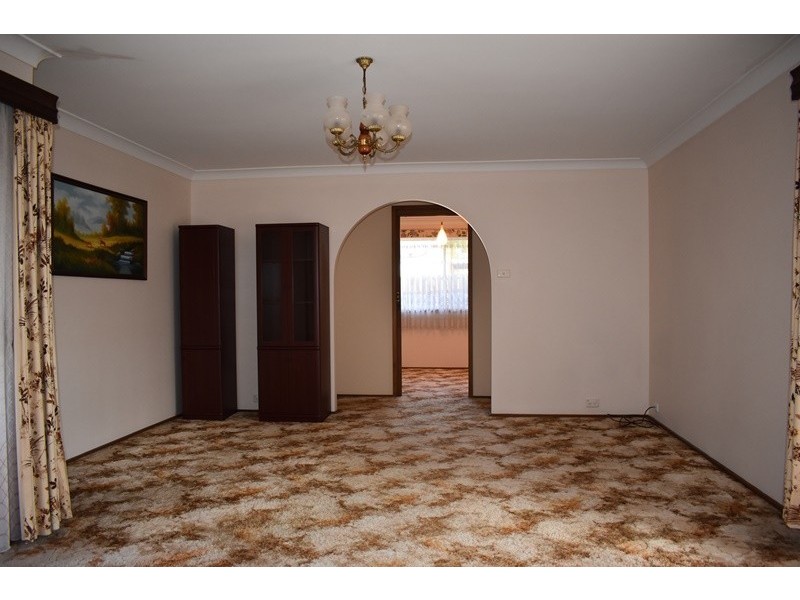 1 Carinya Road, Girraween NSW 2145