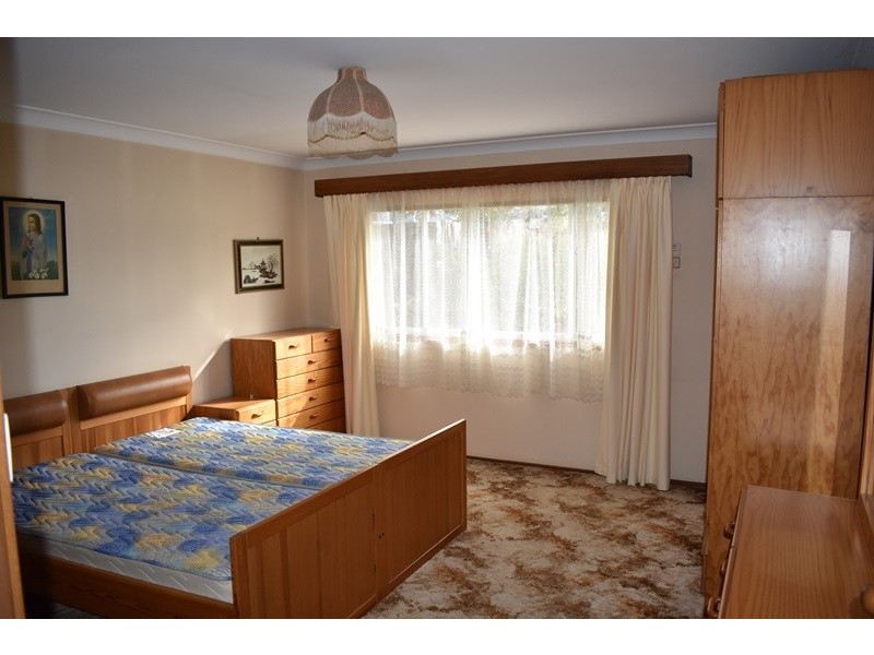 1 Carinya Road, Girraween NSW 2145