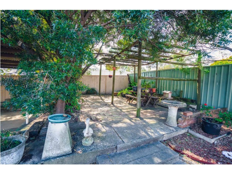 17 Cornock Avenue, Toongabbie NSW 2146