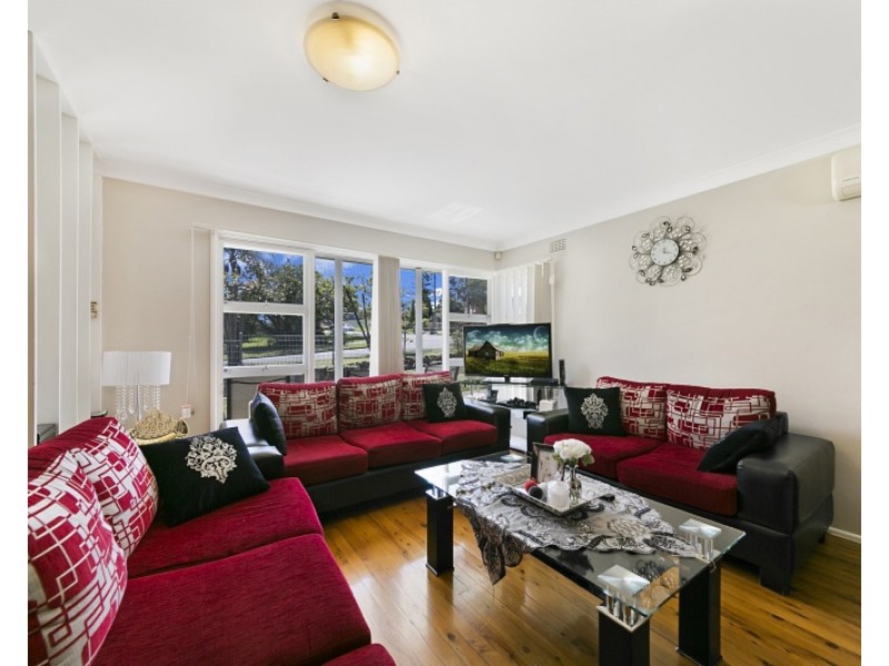 18 Jones Street, Pendle Hill NSW 2145