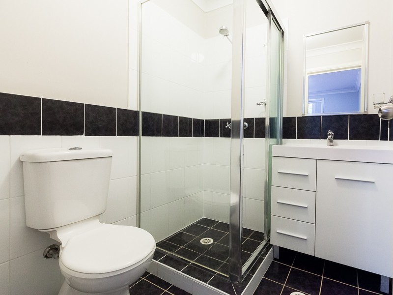 2/201 Targo Road, Girraween NSW 2145