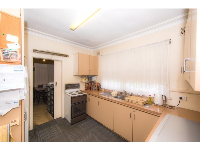 32 Rowley Street, Pendle Hill NSW 2145