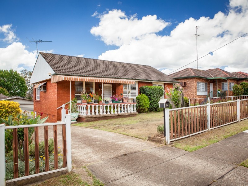 34 Preston Road, Old Toongabbie NSW 2146