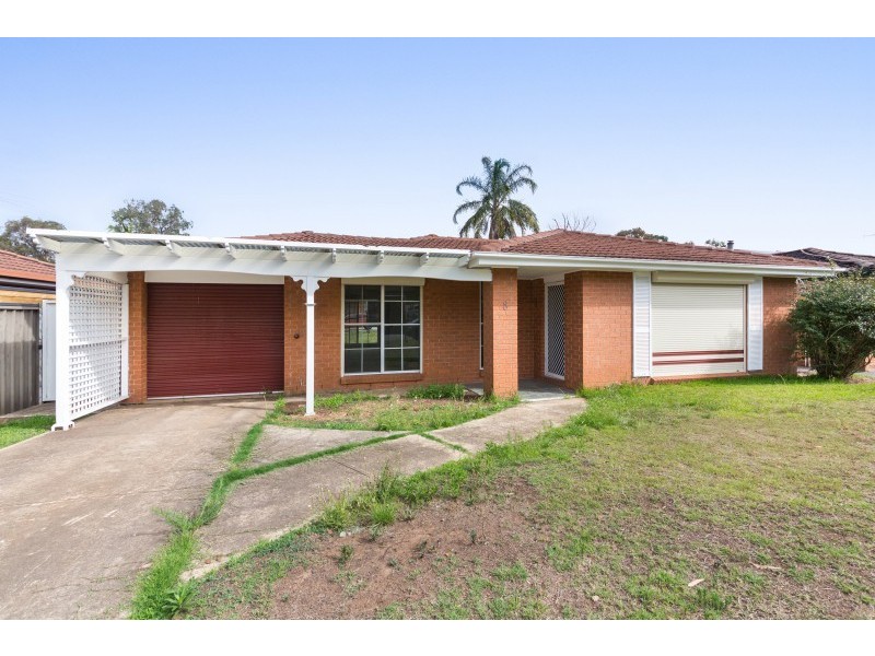8 Skylark Crescent, Erskine Park NSW 2759