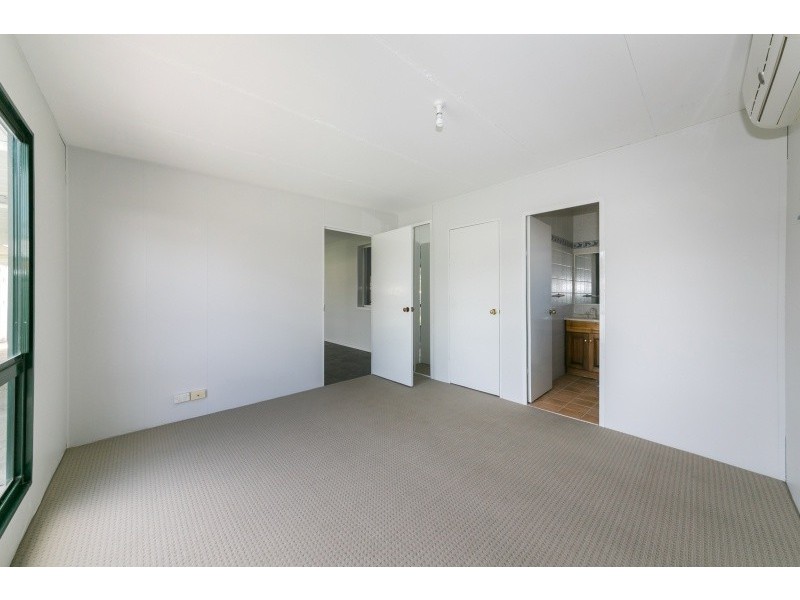 8 Skylark Crescent, Erskine Park NSW 2759