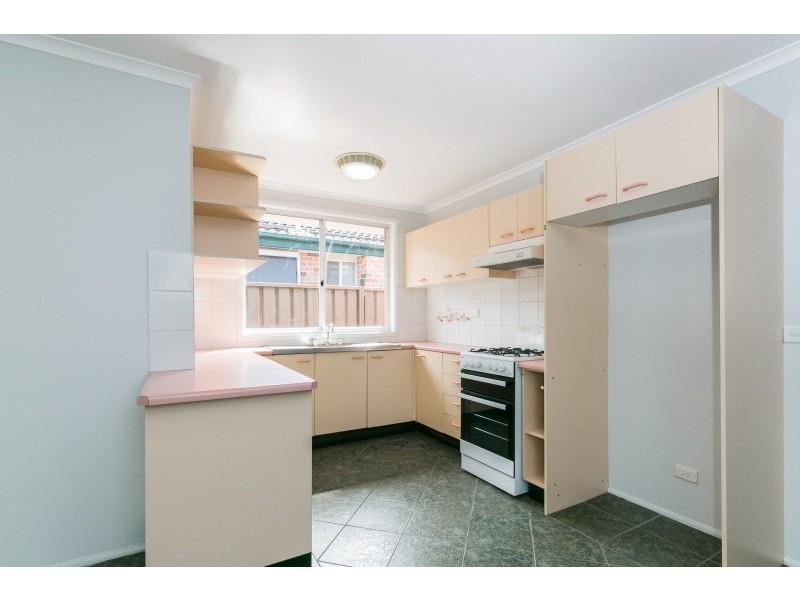 8 Skylark Crescent, Erskine Park NSW 2759