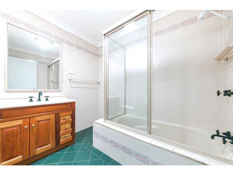 8 Skylark Crescent, Erskine Park NSW 2759