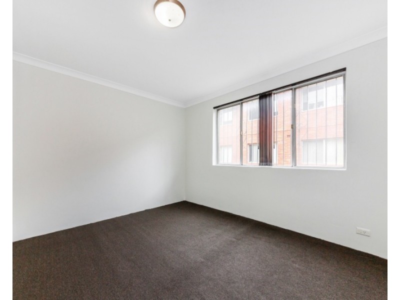 2/23 Military Road, Merrylands NSW 2160