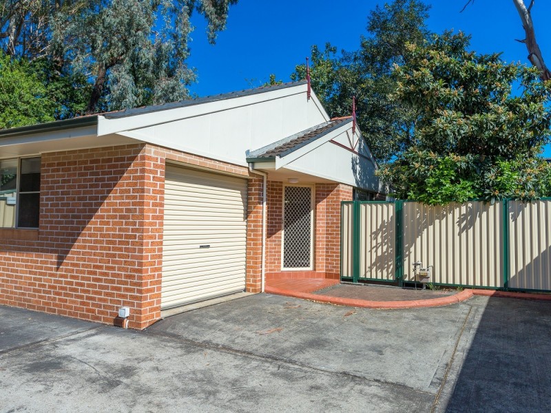 7/6 Binalong Road, Pendle Hill NSW 2145