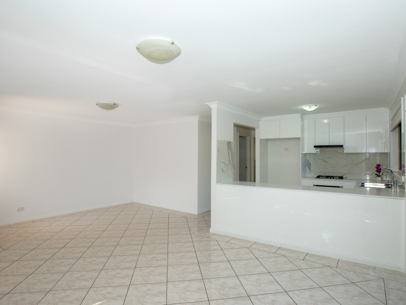 7/6 Binalong Road, Pendle Hill NSW 2145