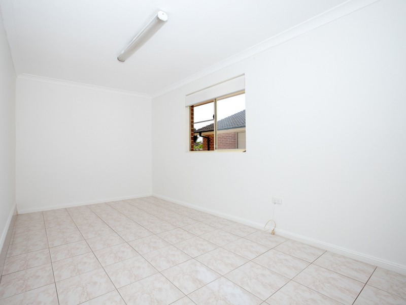 7/6 Binalong Road, Pendle Hill NSW 2145