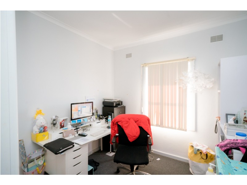 2B Whitworth Street, Westmead NSW 2145