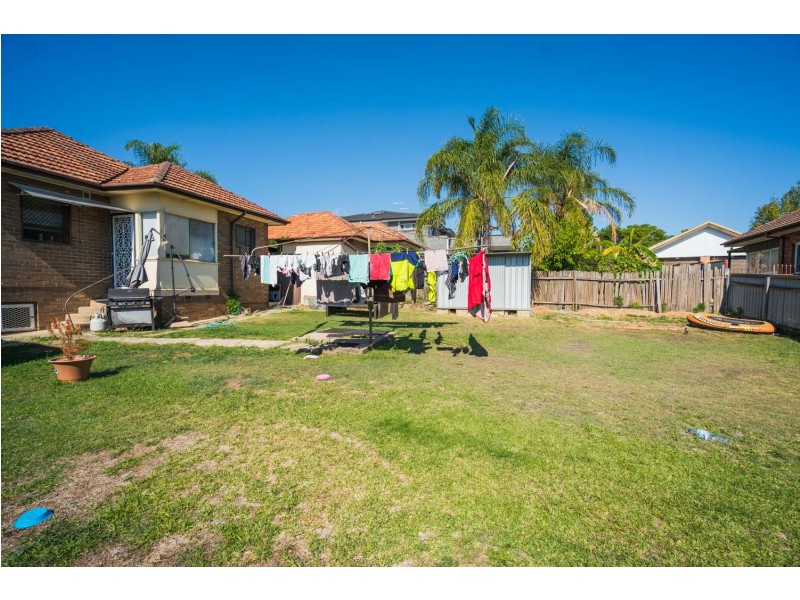 2B Whitworth Street, Westmead NSW 2145