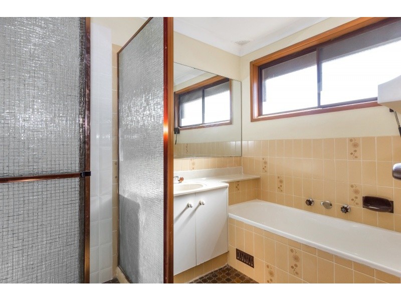 64 Hurley Street, Toongabbie NSW 2146