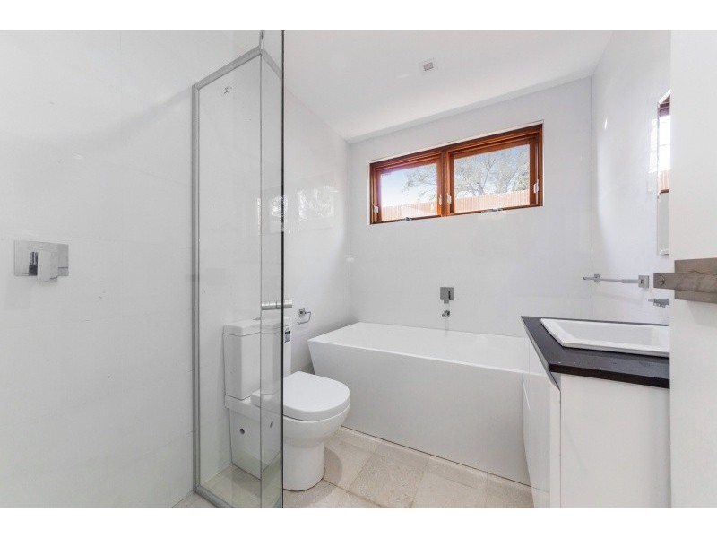 4 Austral Avenue, Westmead NSW 2145