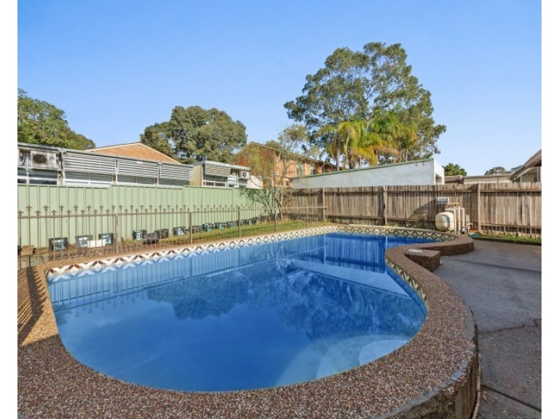 15 Macleay Street, Greystanes NSW 2145