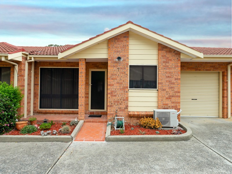 7/39 Woodlawn Drive, Toongabbie NSW 2146