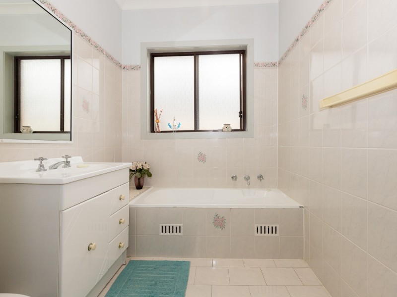 7/39 Woodlawn Drive, Toongabbie NSW 2146
