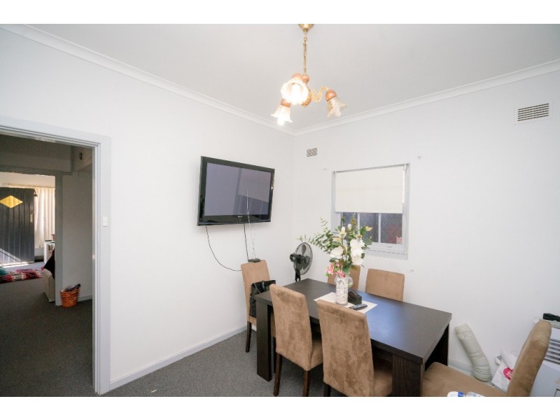 2b Whitworth Street, Westmead NSW 2145