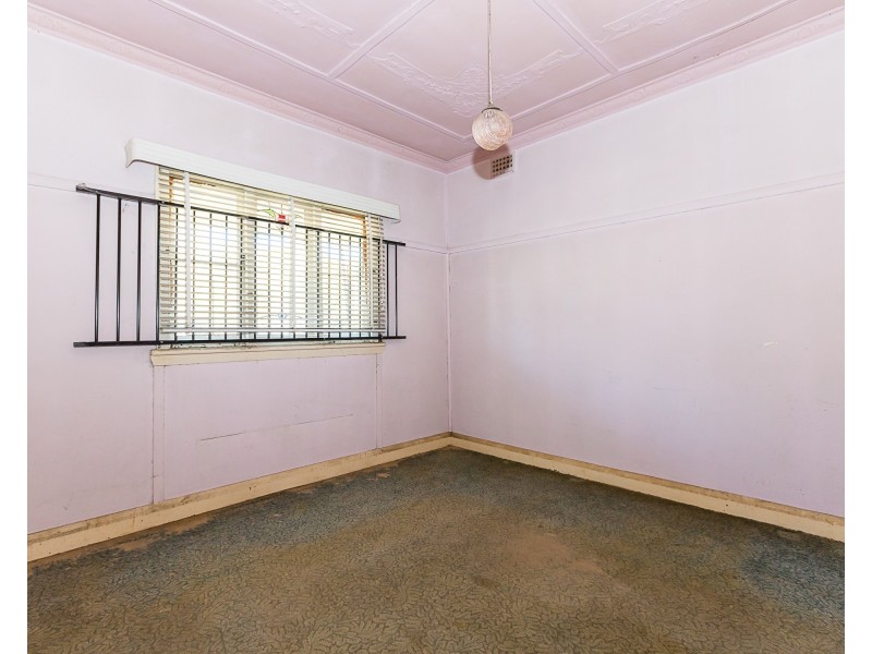 195 Wentworth Avenue, Pendle Hill NSW 2145