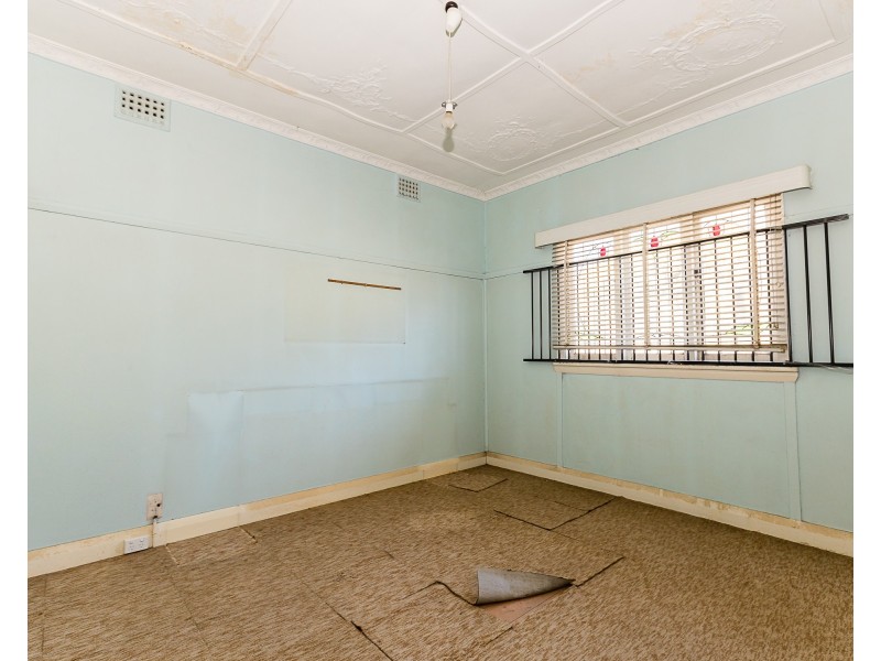 195 Wentworth Avenue, Pendle Hill NSW 2145