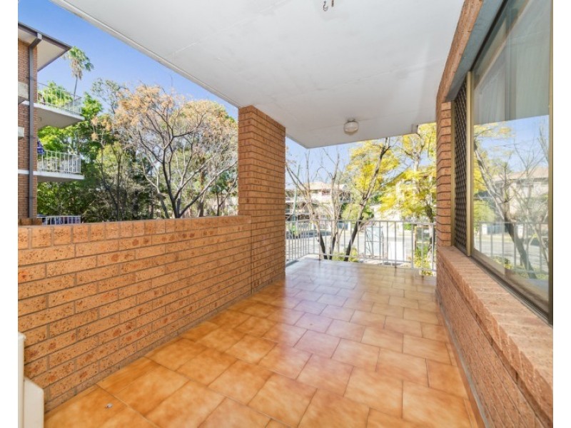 2/79 Lane Street, Wentworthville NSW 2145