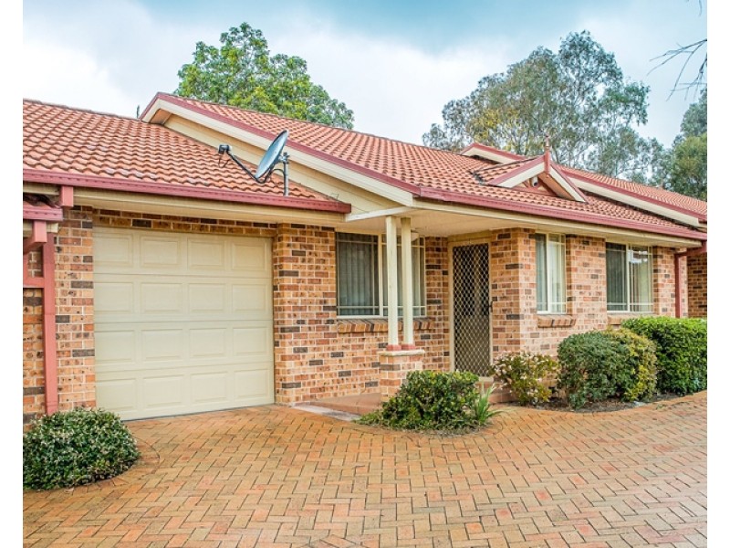 2/42 Girraween Road, Girraween NSW 2145