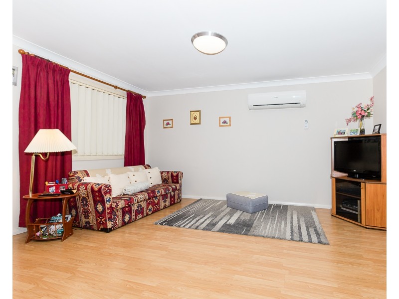 2/42 Girraween Road, Girraween NSW 2145