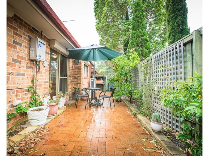 2/42 Girraween Road, Girraween NSW 2145