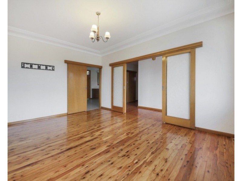 36 Damien St, Greystanes NSW 2145