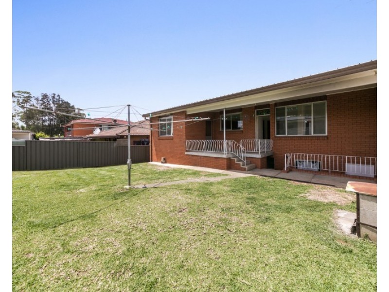 36 Damien St, Greystanes NSW 2145