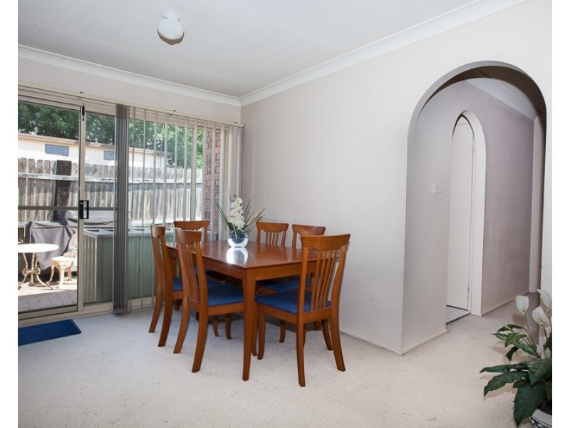 2A Binya St, Pendle Hill NSW 2145