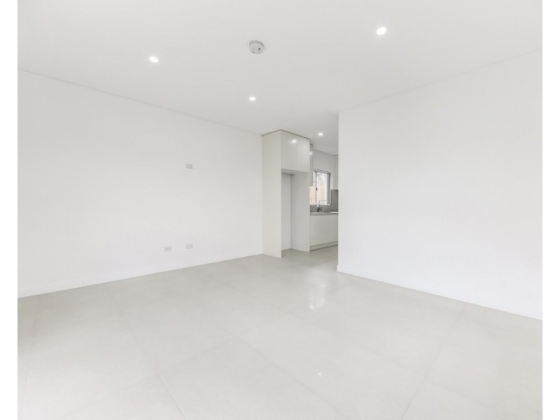 1/10a Killeen Street, Wentworthville NSW 2145