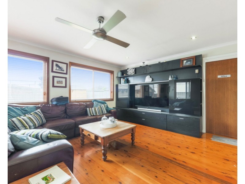 7 Rowena Street, Greystanes NSW 2145