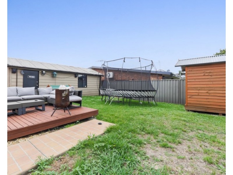 7 Rowena Street, Greystanes NSW 2145