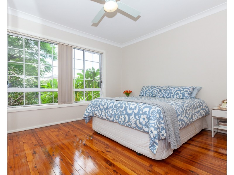 37 The Crescent, Toongabbie NSW 2146