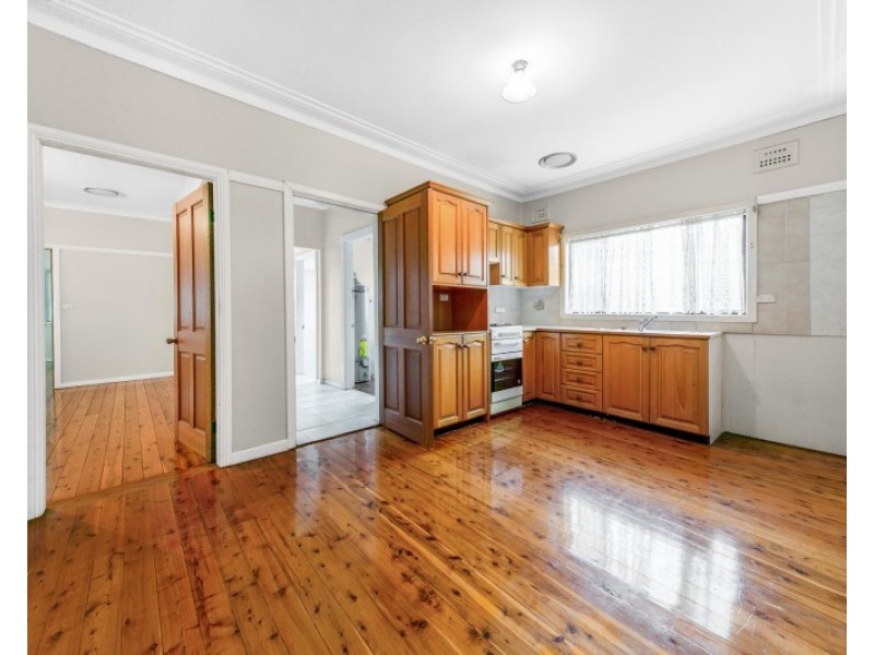 27 Craddock Street, Wentworthville NSW 2145