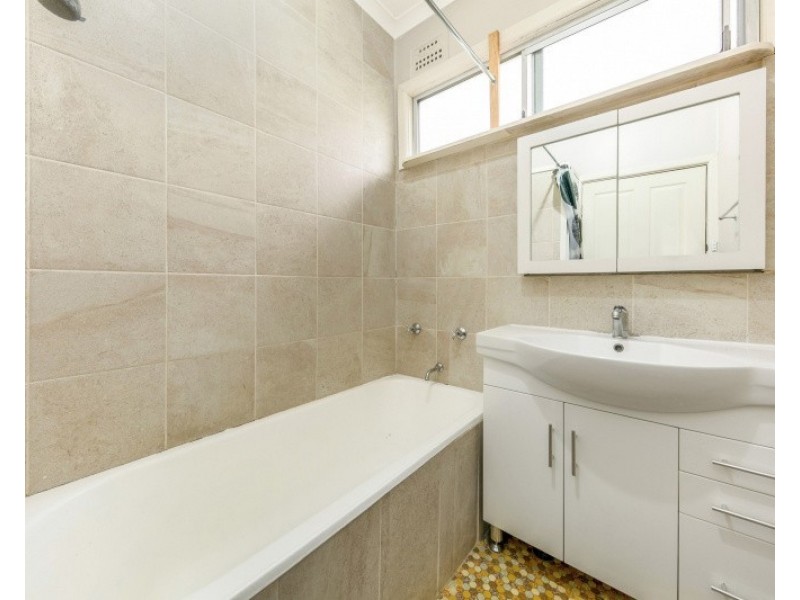 27 Craddock Street, Wentworthville NSW 2145